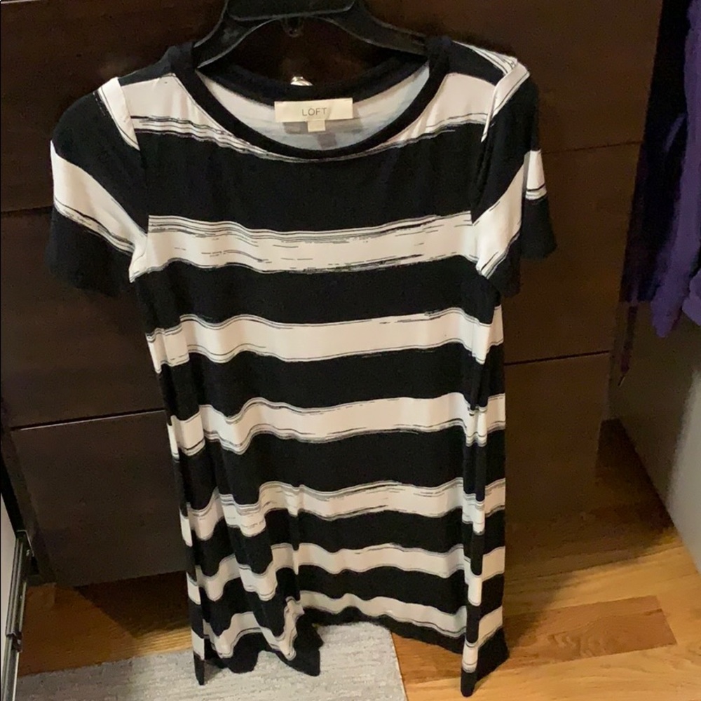 Loft XS t-shirt dress. Perfect condition. Like new